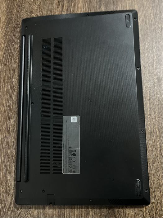 Laptop Lenovo – Intel i5 Gen 11, 8GB RAM