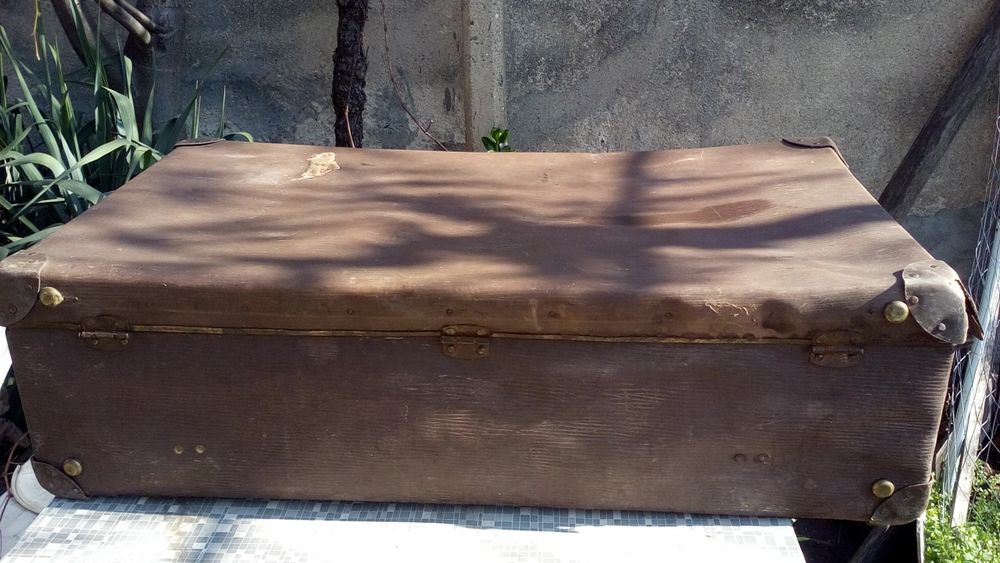 Стари ретро куфари