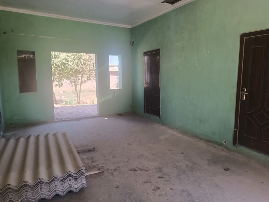 PASHTI 5 sotiq Farxod bozor atrofida