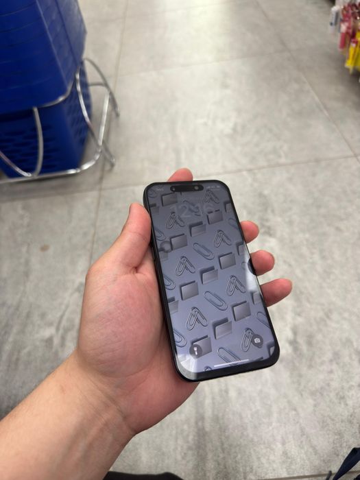 Продаю Iphone 15 pro