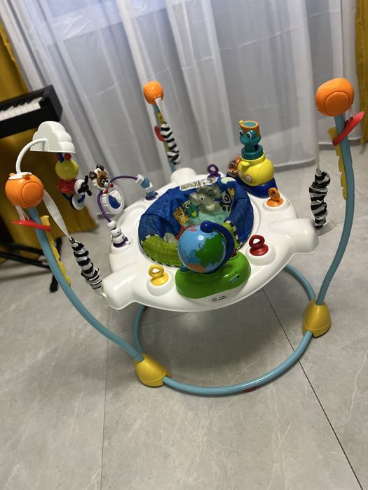 Centru de activitati Journey of Discovery Jumper Baby Einstein