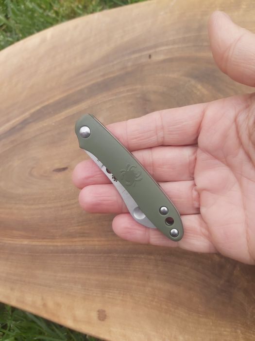 Компактен сгъваем нож Spyderco Roadie Slip Joint,C189