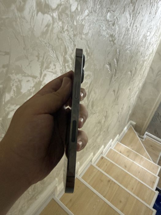 Sotiladi 13 Pro Iphone