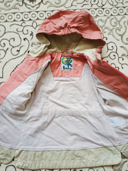 Куртки на девочку