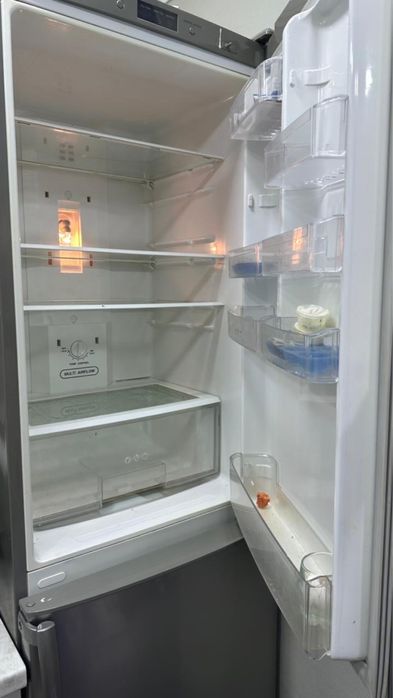 Холодильник сатылады