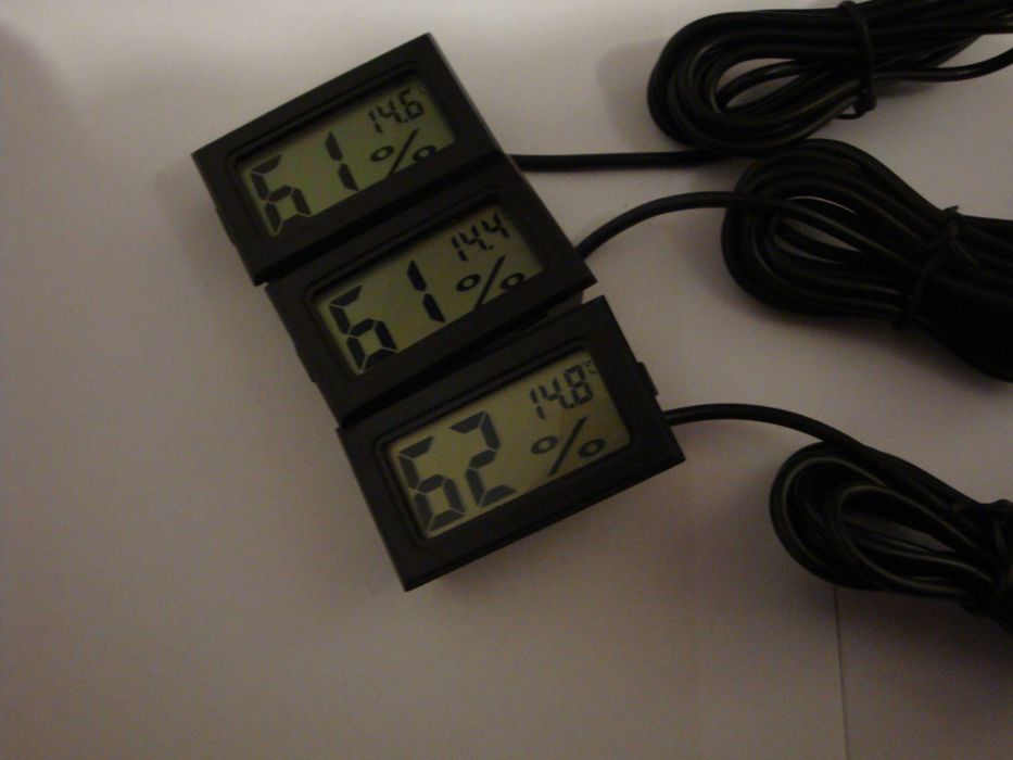 termometru digital hidrometru cu senzor fir 1m pentru solar incubator