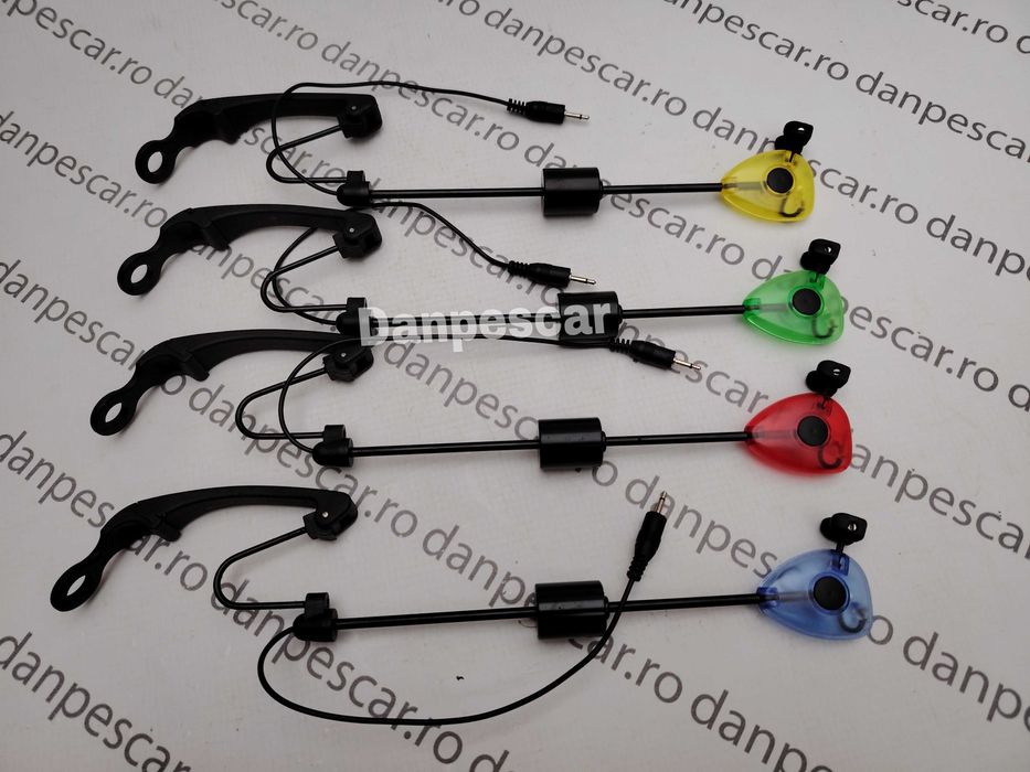 Set 4 Swingeri cu bile magnetice si Iluminare COLOR Wind Blade SW 015