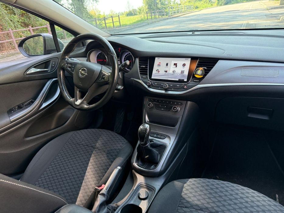 Vând Opel Astra 2016 euro 6!!