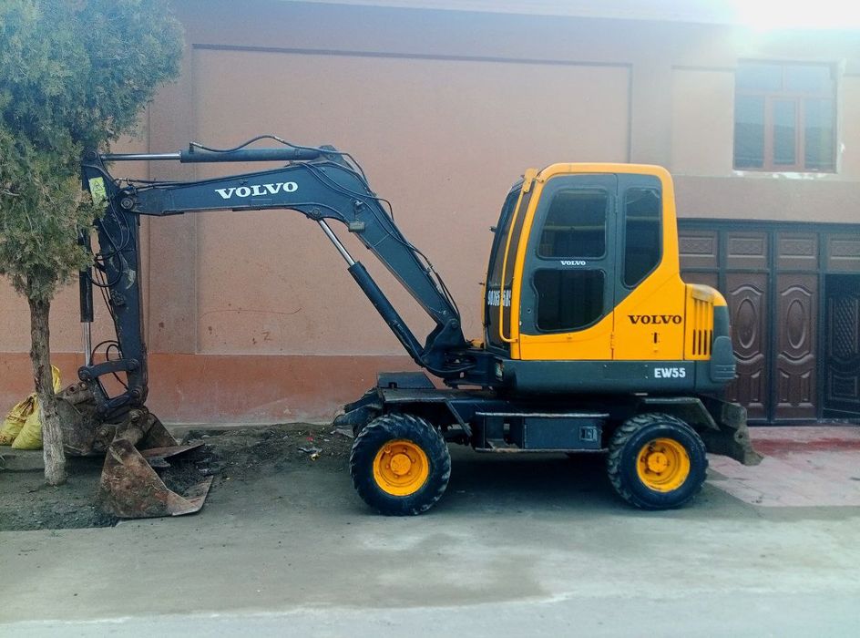 Volvo  EW 55 сотилади.
