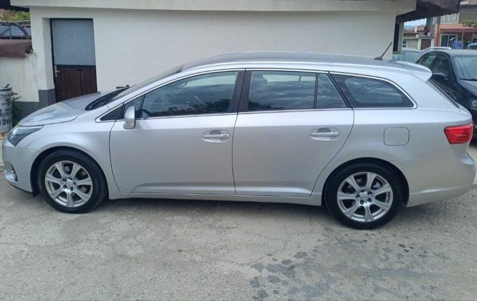 Toyota Avensis 2.2 D