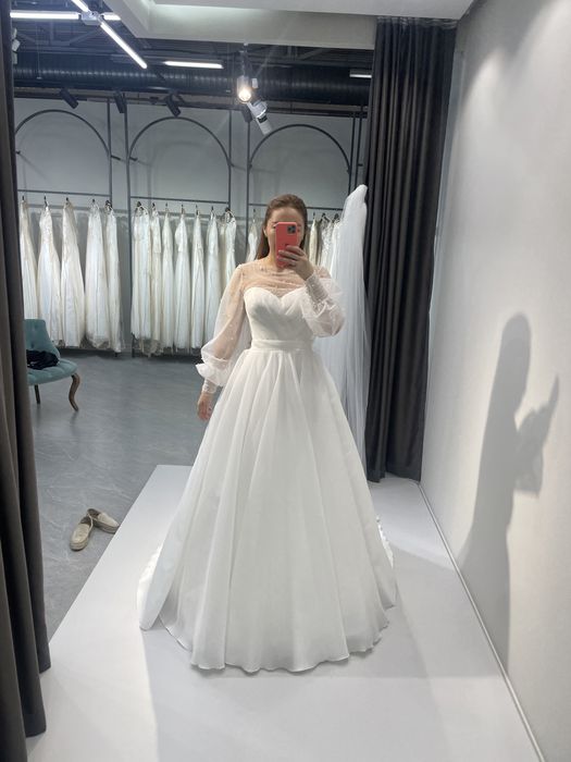 Свадебное платье