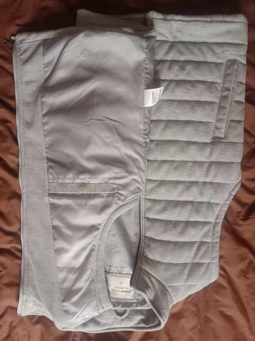 Безрукавка в отличном состоянии