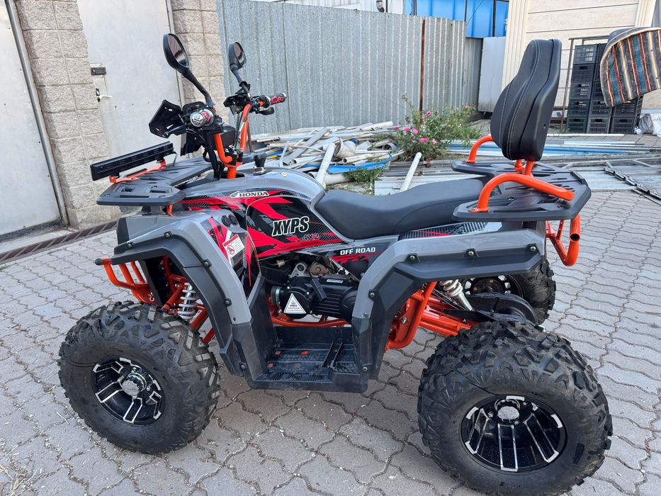 Квадроцикл Honda 250кубов