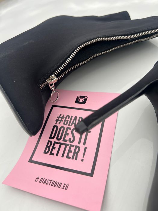 Дамски обувки на висок ток