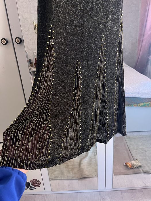 Платье почти новый