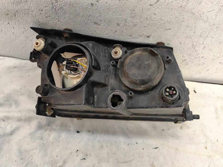 Оригинален фар Vw Passat B5