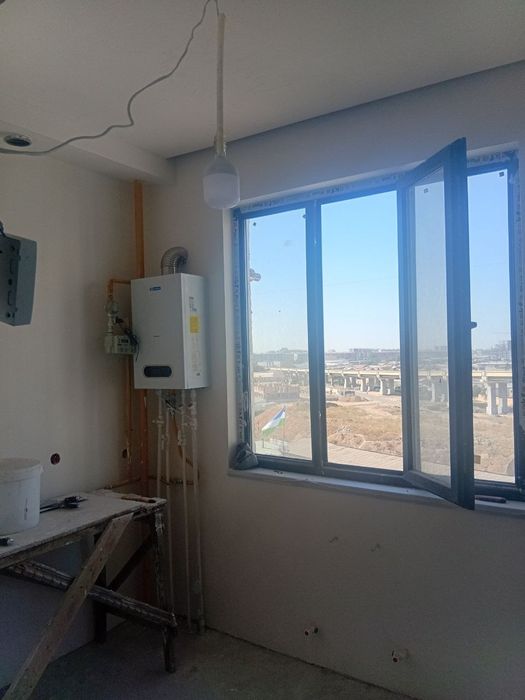 Сергели  чоштепада 3/6/12каробка Квартира сотилади.квадрати 71 кв.