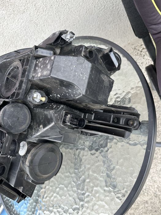 VW Passat 2020 Led Ляв фар Оем