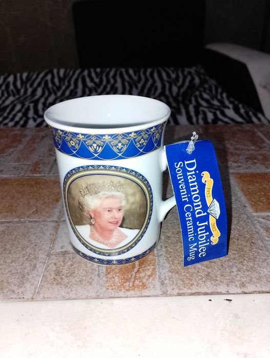 Чинийки от сватбата на Чрлз и Даяна,чиния за микровълнова-315мм.