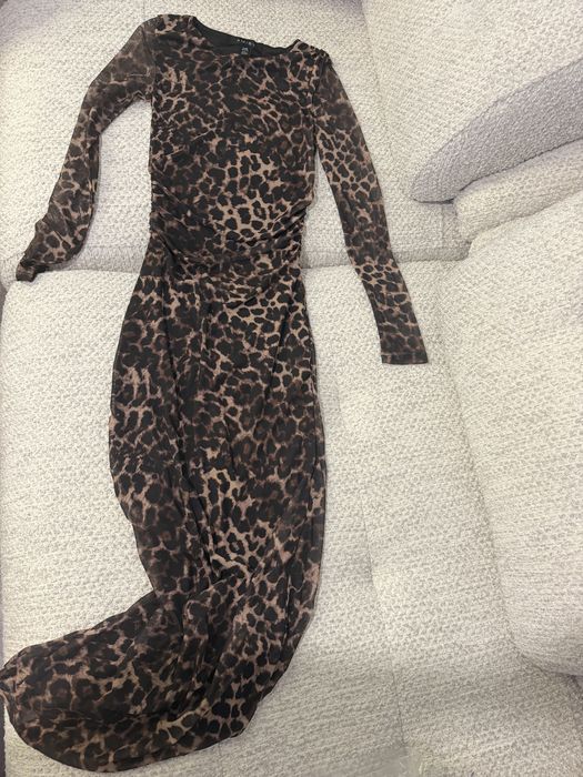 Топове, бюстиета, бодита ,блузи, потници, рокли Zara, LeGer, About you, Bershka, Nikole collection,Evis