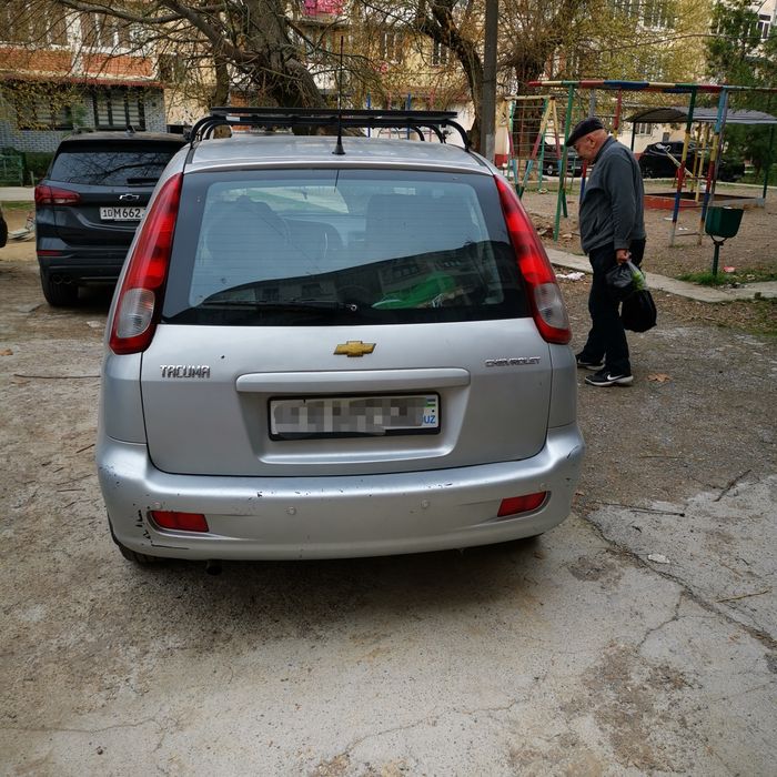 Tacuma sotiladi, holati yaxshi