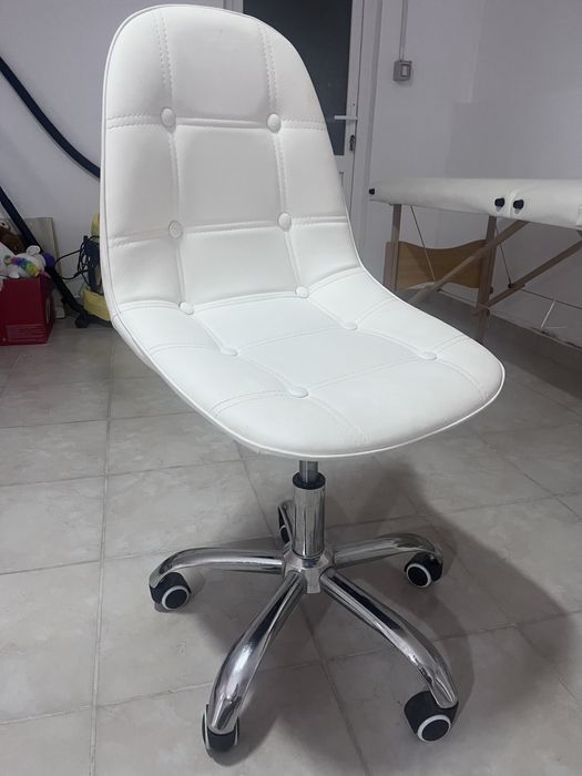 Set pat si scaun pentru cosmetică reglabile, din piele ecologica