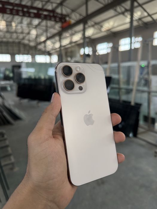 iPhone 16 pro max desert