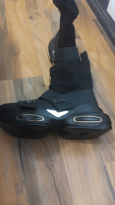 Боти тип маратонка