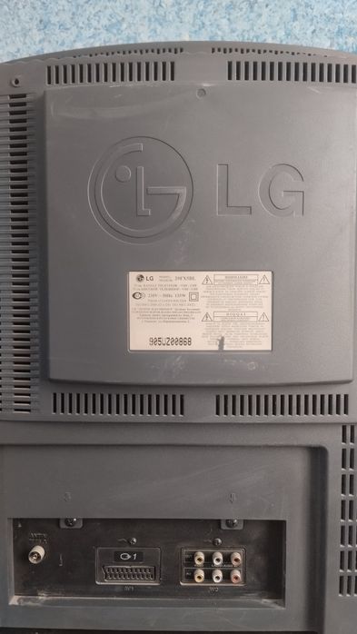 Televizor sotiladi LG