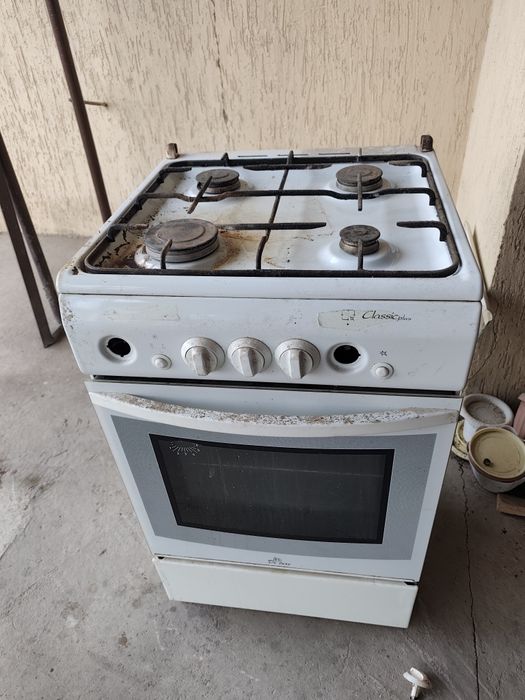 Газ плита в робочем состоянии