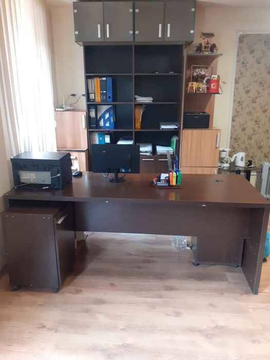 Vând mobilier birou