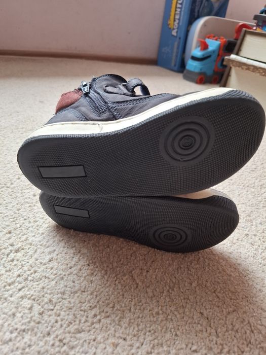 Детски боти за момче