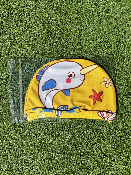 Цветни детски плувни шапки- забавни и удобни!