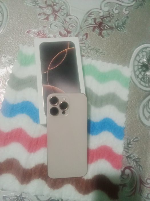 Айфон 16 про Макс голд 256 GB