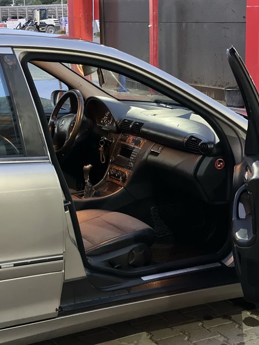 Vand Mercedes Benz