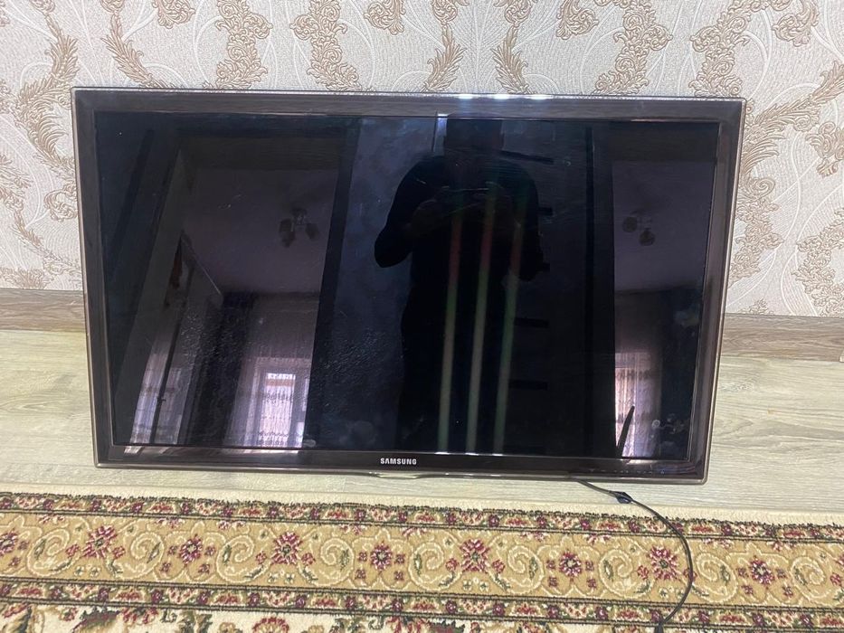 Телевизор істеп тұр