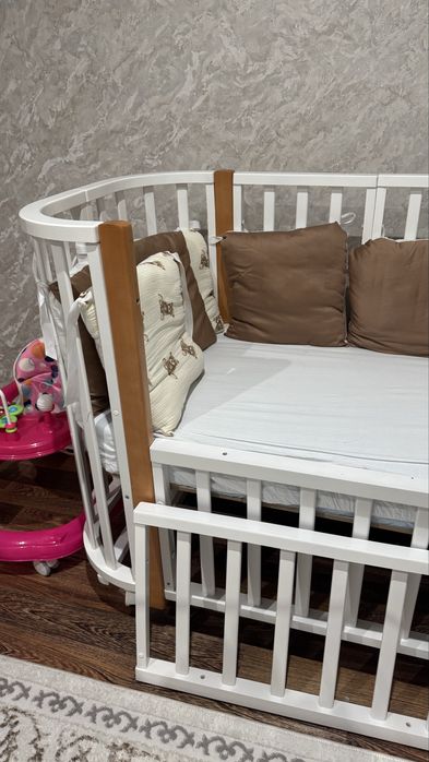 продам кровать 2в1.