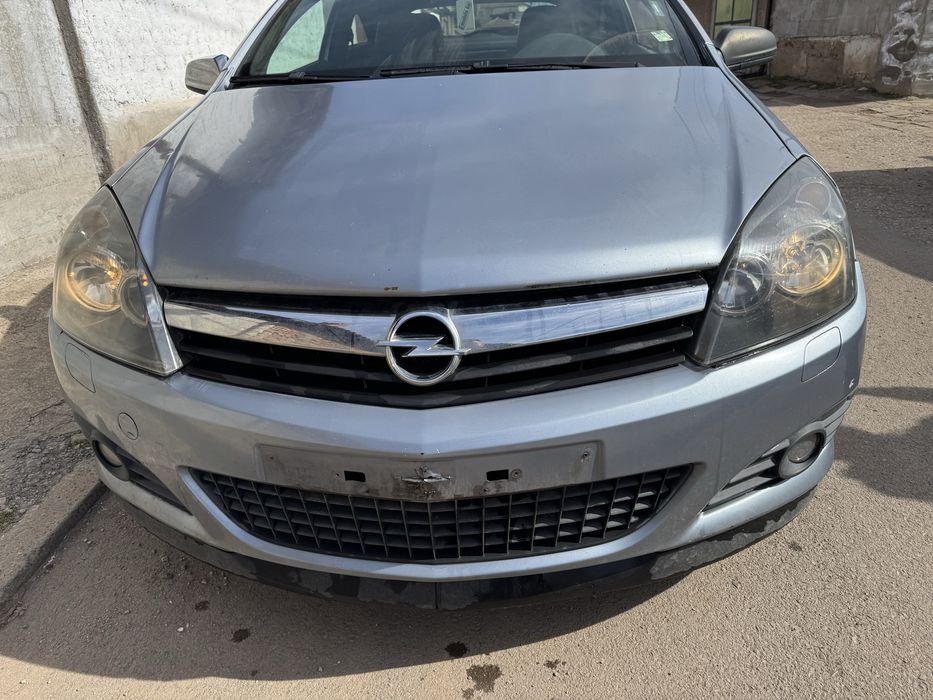 Opel Astra H 1.9 CDTI на части