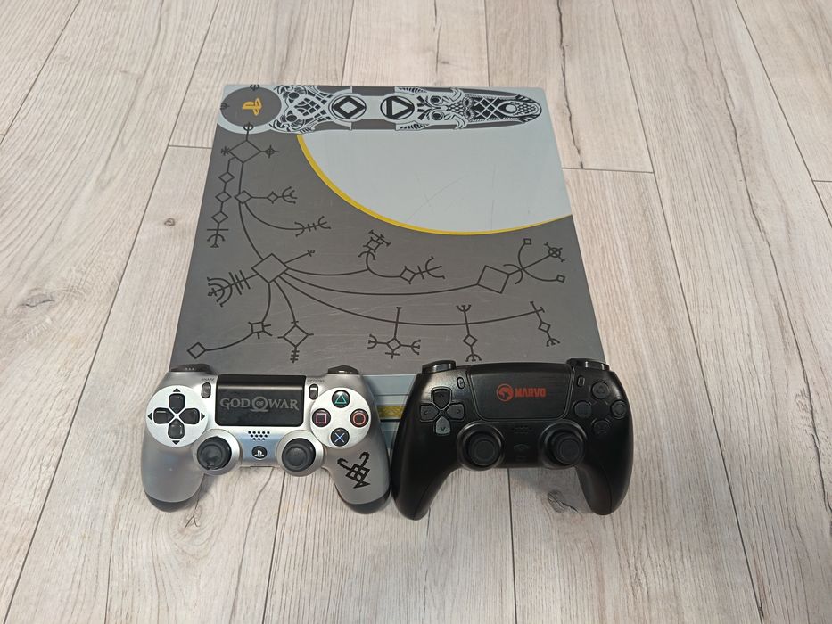 Vand  PlayStation 4 pro