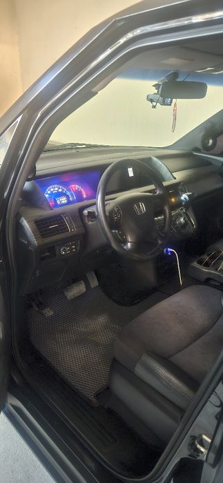 Honda elysion prestige