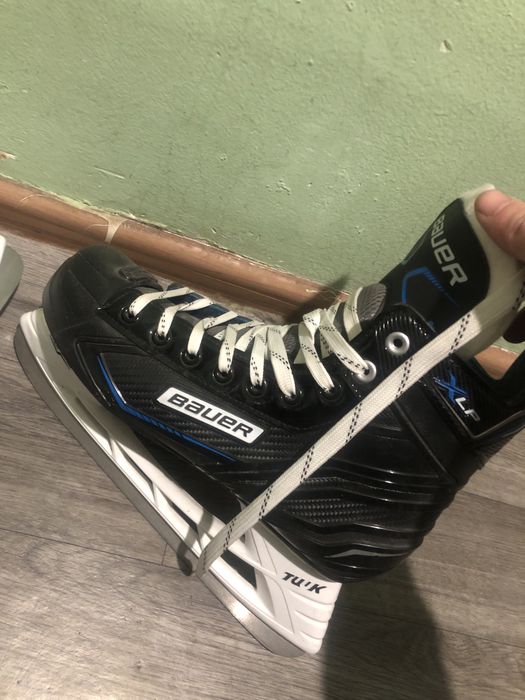 Продам коньки фирменные баер