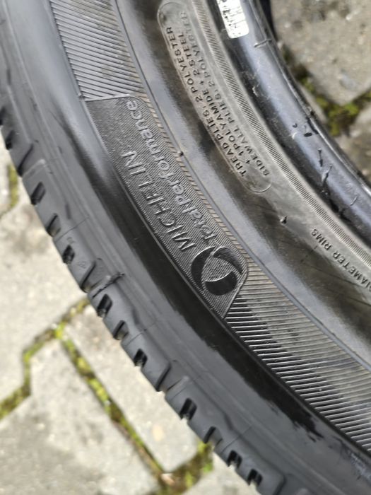 275 55 19 Michelin