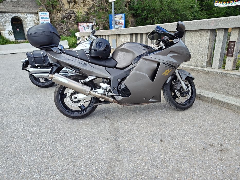 Vând Honda CBR 1100 XX