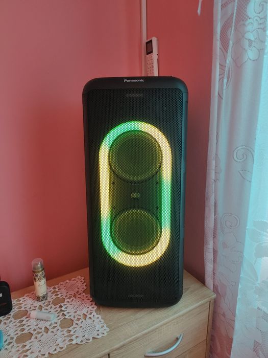 Vând boxa Panasonic 1000 watt rms