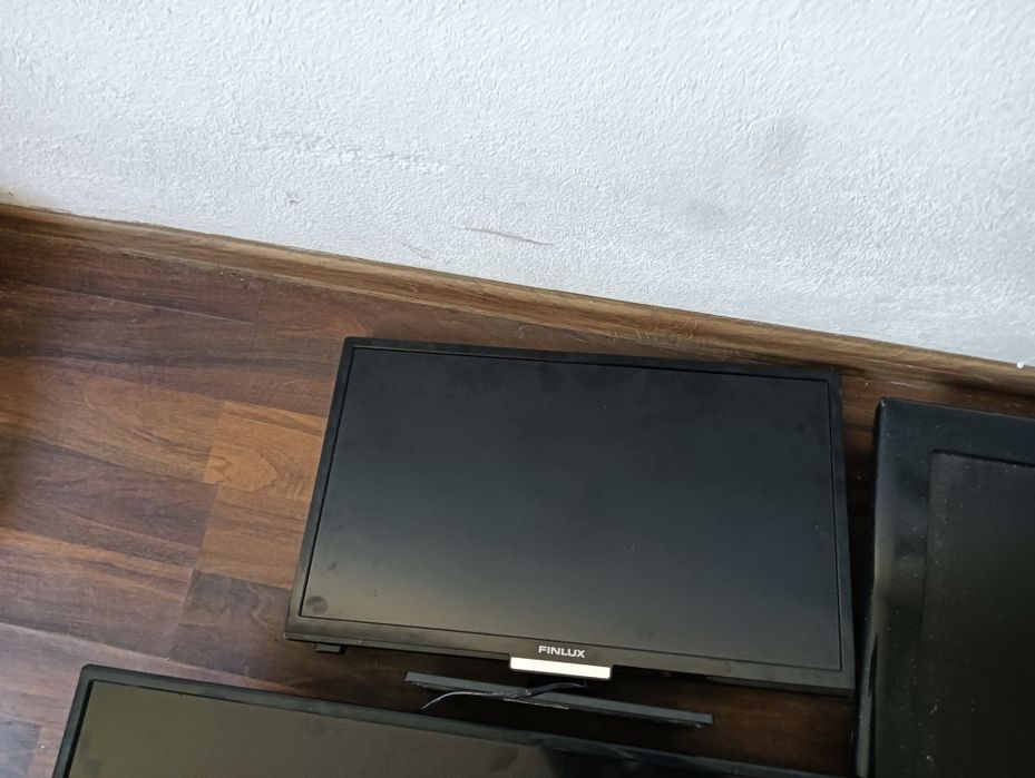 Vand televizoare Samsung hanfree tv stalinght finlux la doar 350 bucata