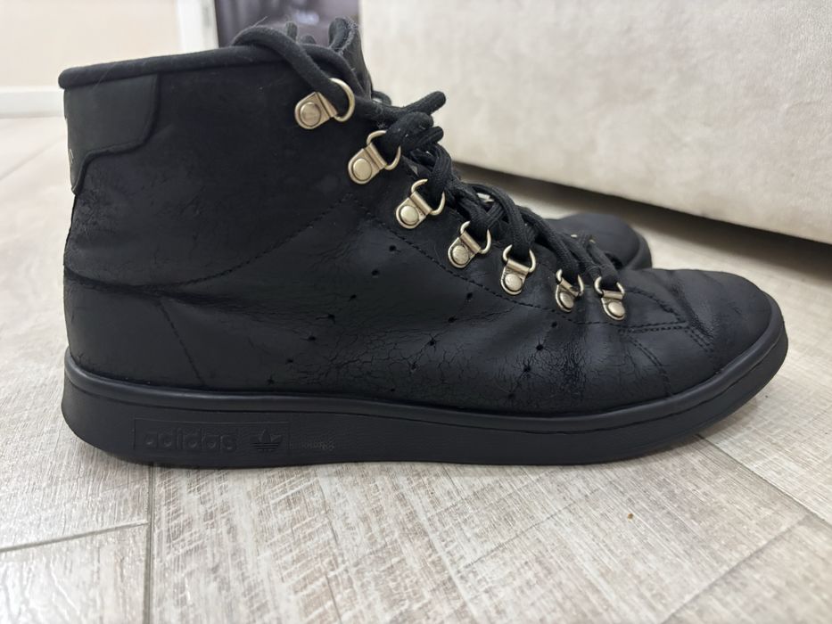 Адидас 42р демисезонные ботинки