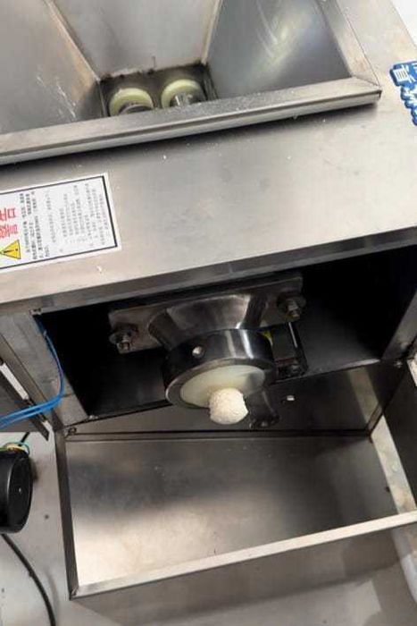 Тестоделитель производственный