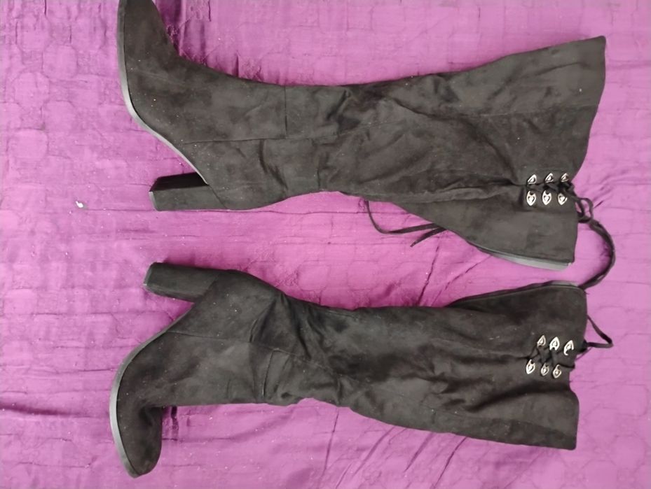 Дамски чизми размер 38