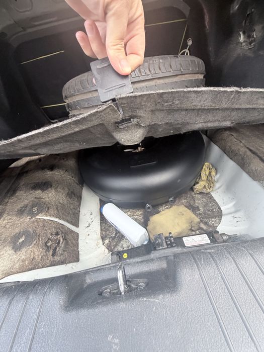 Родпется автомобиль Lacetti