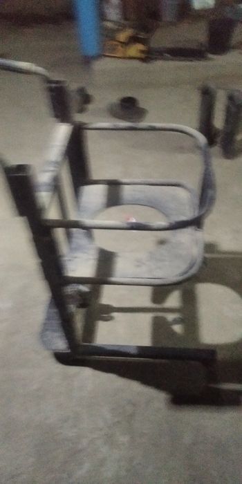 Коляска для инвалид